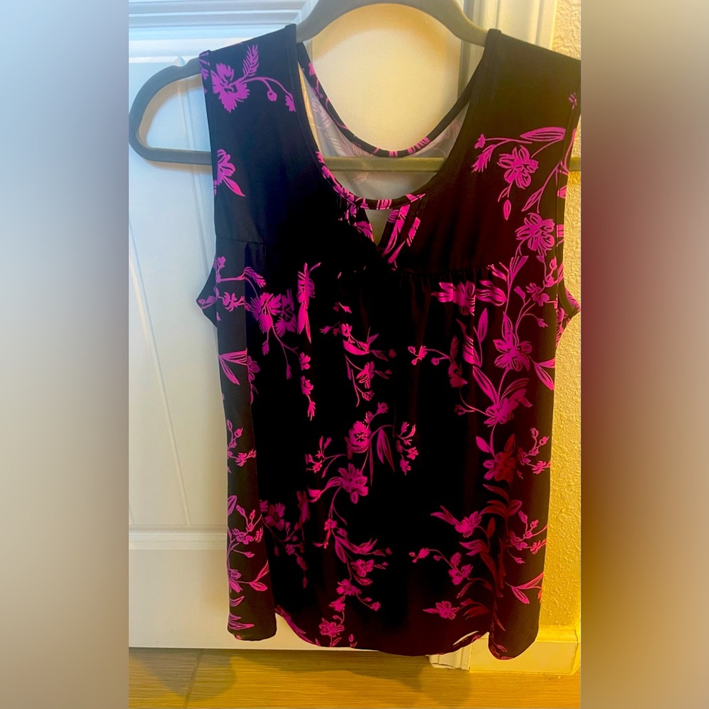 Floral Sleeveless Top - Black and Pink
